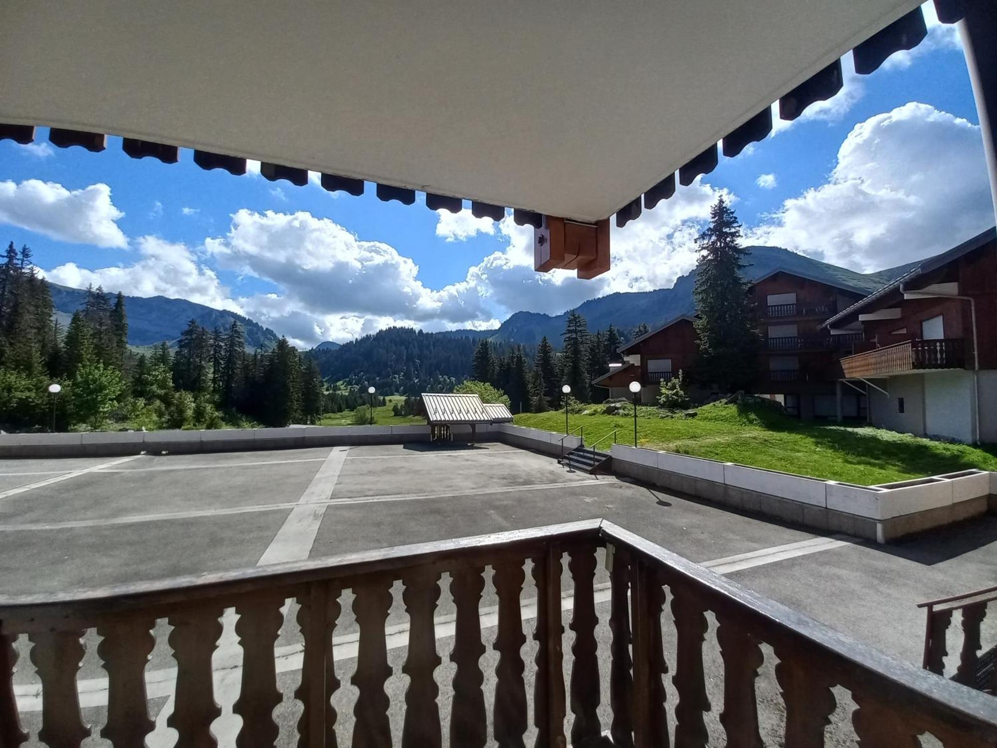 Appartement Au Sommand Au Pied Des Pistes Mieussy Exterior photo